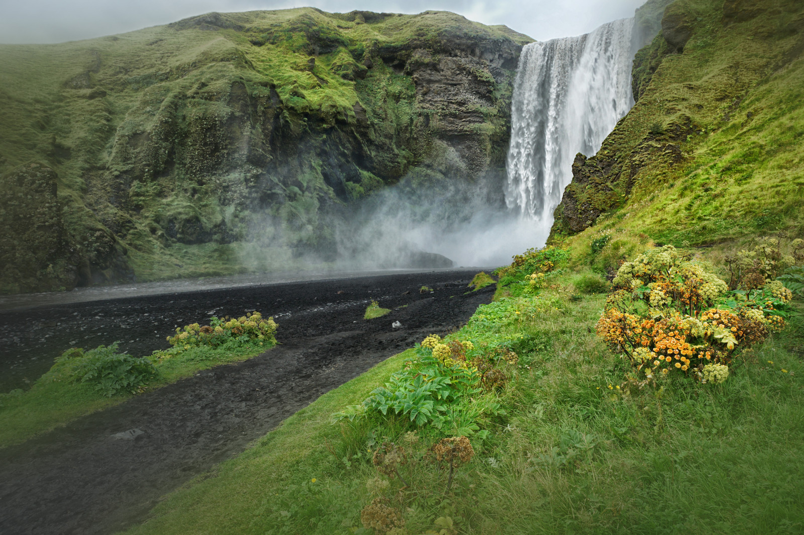 krajina, vodopád, kopec, jezero, voda, Příroda, Vikingové, pobřeží, útes, řeka, Sony, fjord, údolí, Island, proud, legenda, POV, Skogafoss, trekking, Terén, majestátní, Krásná, cestovat, hora, oblíbený, nahoru, kaskáda, nádrž, eau, impozantní, vysočina, Islande, watefall, děje, jezero, atmosférický jev, tělo z vody, vodní prvek