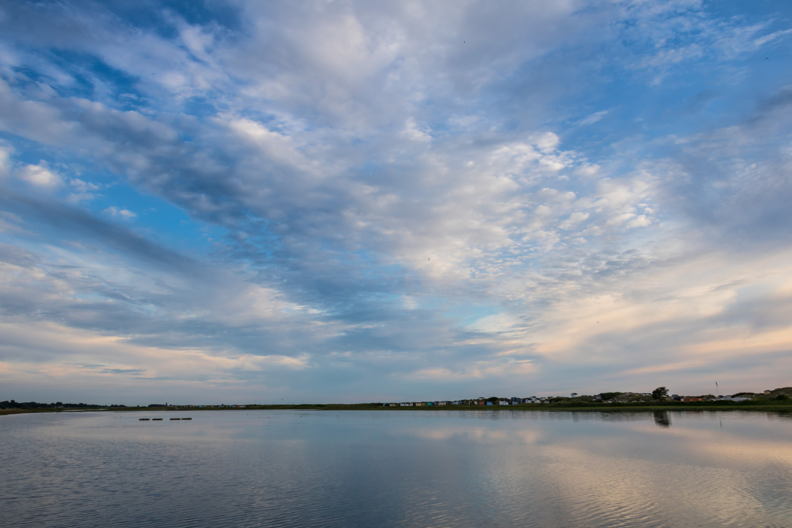 slunečnímu záření, krajina, loď, západ slunce, moře, jezero, voda, Příroda, pobřeží, odraz, nebe, svítání, večer, ráno, řeka, horizont, soumrak, Klid, klid, mrak, svítání, hav, b t, Skan r, exif modelu canoneos760d, geocountry, Kamera aby kánon, geocity, Model fotoaparátu canoneos760d, geostate, geolocation, EXIF čočka efs18200mmf3556is, exif aby kánon, EXIF isospeed 100, EXIF otvor 71, exif focallength 18mm, nádrž, jezero, atmosférický jev, tělo z vody, meteorologický jev