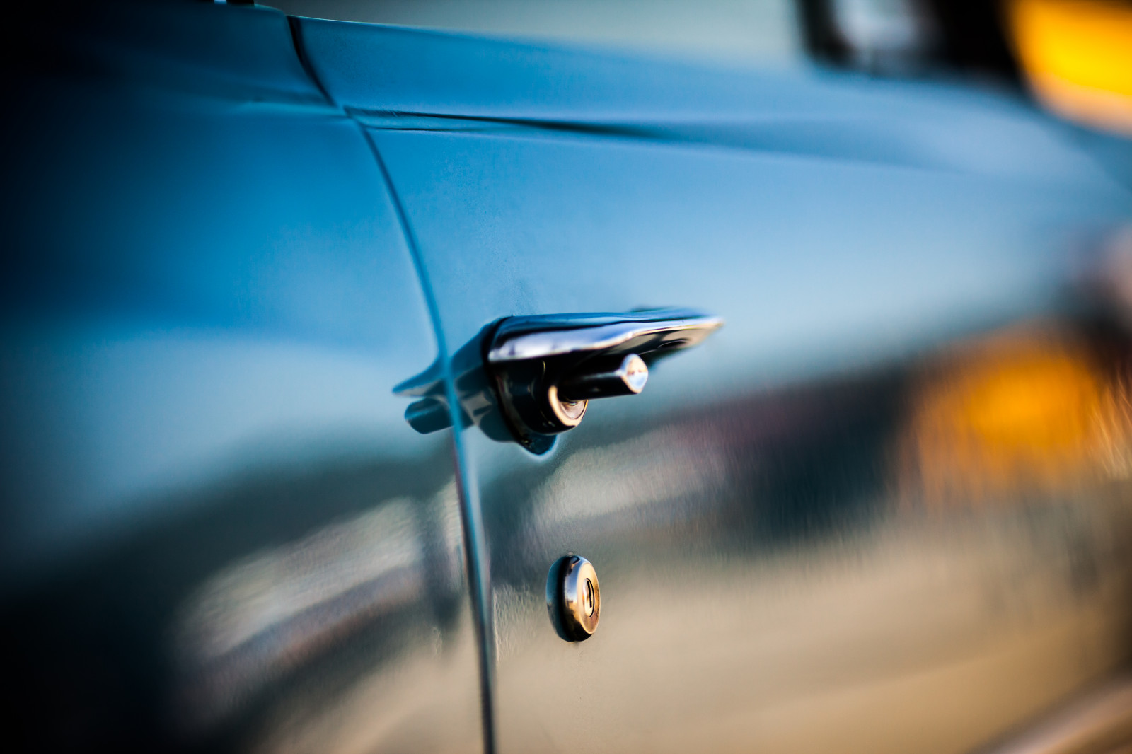 voda, auto, odraz, nebe, vozidlo, fotografování, modrý, sklenka, Kalifornie, Spojené státy americké, Chevrolet, řidičský, Chevy, auto, automobil, fav10, fav25, Spojené státy, čelní sklo, Spojené státy americké, automobilového designu, automobilový exteriér, zblízka, makro fotografie, rodinný vůz, motorové vozidlo, světlomet, halfmoonbay, dreammachines, dreammachines2010, zrcadlo automotive, automotive část okna, automotive Lighting, vehicle door