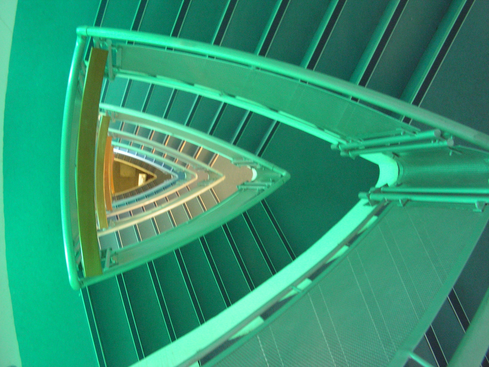 abstraktní, zelená, trojúhelník, římský, schodiště, struktura, úhel, čára, zajímavý, aplusphoto, diamondclassphotographer, flickrdiamond, cotcmostinteresting, sportovní dějiště, produkt, denní osvětlení, catchycolorsgreen, Geometriegeometrie, Romanfort, Wallend, Siairs, Gwne, Segednum, Ccc3color, product design