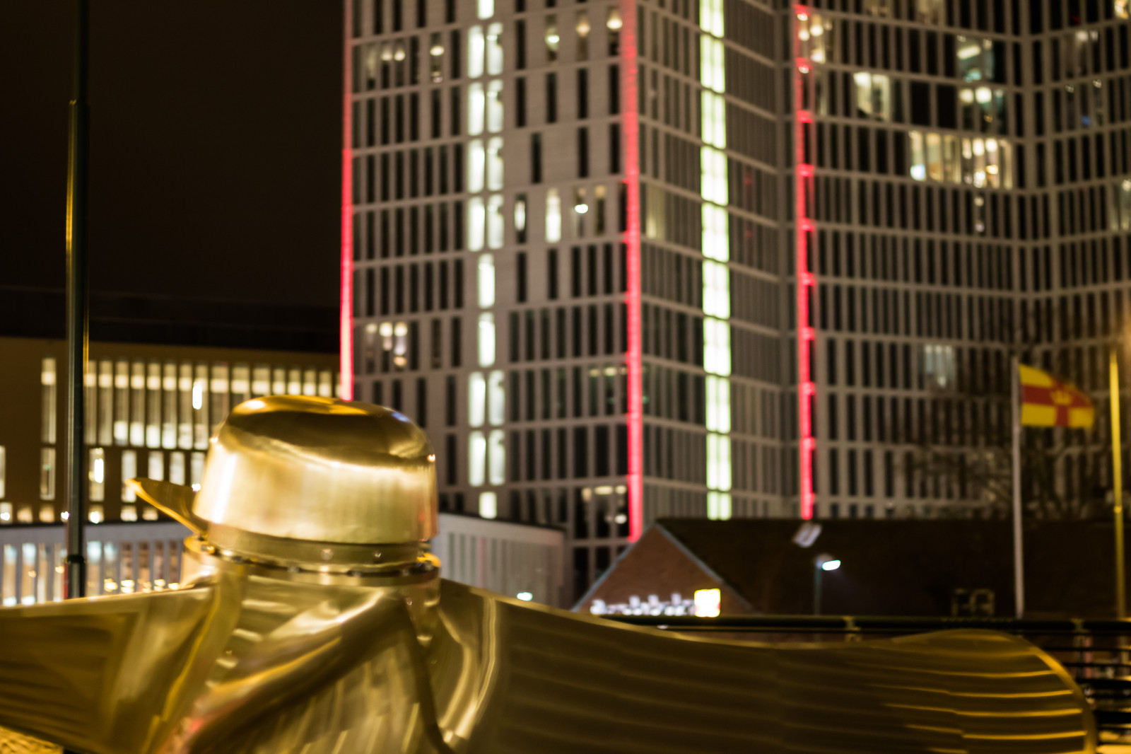 Nacht-, Betrachtung, Wolkenkratzer, Abend, Bar, Innenarchitektur, Licht, Innenstadt, Beleuchtung, Malmo, Gatufoto, Nightphotography, gestalten, Natt, Exif Modell canoneos760d, Geocountry, Kamera macht canon, Geocity, Kameramodell canoneos760d, Geostate, Geolocation, Exif machen canon, Exif focallength 50mm, Exif isospeed 800, Exif linse ef50mmf18stm, Exif Blende 18, Strassenfotografie, Bnattfotografering, Stadtgebiet