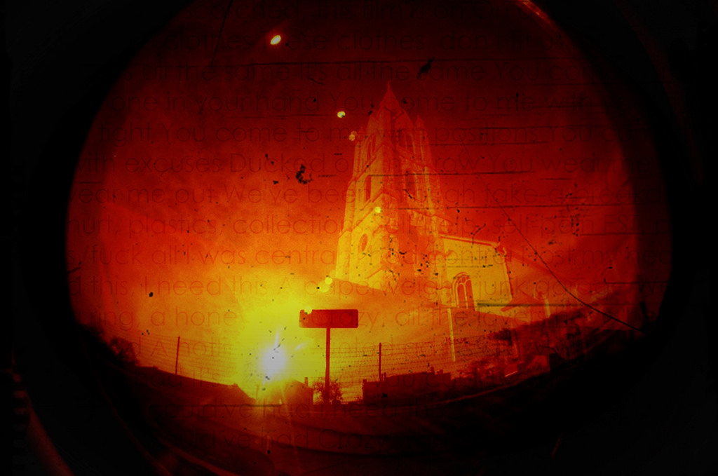 noc, Červené, nebe, text, uklidnit, podepsat, slunce, oranžový, kruh, Rem, teplo, kostel, text, Chaos, Chaos, Texas, světlo, rybí oko, světlice, osvětlení, sluneční, film, tma, lomo, multipleexposure, slova, redscale, počítač tapeta, Fredericksburg, Mtzion, Fburg, Fbg, Countryfeedback, Tato květina nebyla součástí tohoto filmu, Jehokránybyste mohli, Je to květina, Tento film, Procházet sebou, Remrip