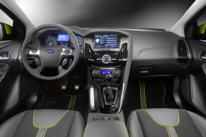 Erőkülönbség - Ford Focus Sedan 1.6 Ti-VCT és 2.0 TDCi Ghia