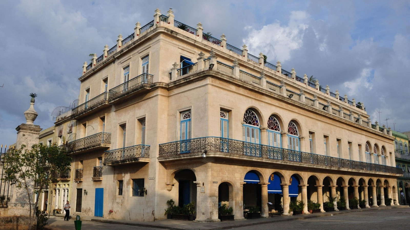 strada, architettura, costruzione, Turismo, cubo, cittadina, palazzo, chateau, tenuta, vicolo, plaza, punto di riferimento, facciata, storia antica, sito storico, sinagoga, antica architettura romana, architettura classica