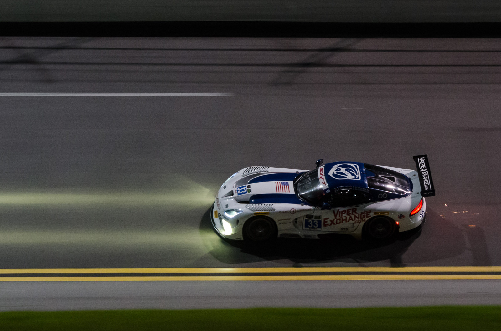 sportovní, auto, sport, noc, závod, závodní auto, Nikon, Florida, leden, závodění, testování, 24, praxe, autoracing, Gtd, daytonabeach, Daytona, Vytrvalost, ZMIJE, rýžování, motorsports, Rolex, sportovní auto, motorsport, DX, Lightroom, almužna, SRT, GT3, rolex24, 2014, stařenka, americanlemansseries, daytonainternationalspeedway, Rolexsportscarseries, Tusc, enduranceracing, Bleekemolen, Uscc, jamesboone, Jeroenbleekemolen, 24hoursofdaytona, Emmanuelcollard, D7000, Sebastiaanbleekemolen, roarbeforethe24, rolex24atdaytona, nikond7000, oldboone, nikkor70200mmf28afsvrii, Daytonaroadcourse, Benkeating, Viperexchange, Viperexchangecom, lovefl, Tudorunitedsportscarchampionship, Unitedsportscarchampionship, Srtvipergt3r, Vipergt3r, Rileymotorsports