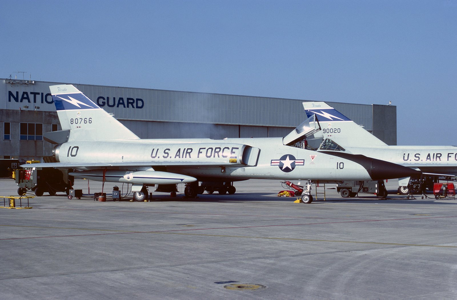 580766, Convair, f106a, deltadart, USAF, Jacksonville, Jax, kjax, Florida, válečný, letectví, letadlo, letoun, letadlo, obraz, bojovník, stíhací letoun, markp51, Olympus, Kodachrome, kodachrome25, skluzavka, film, skenovat, f106deltadart