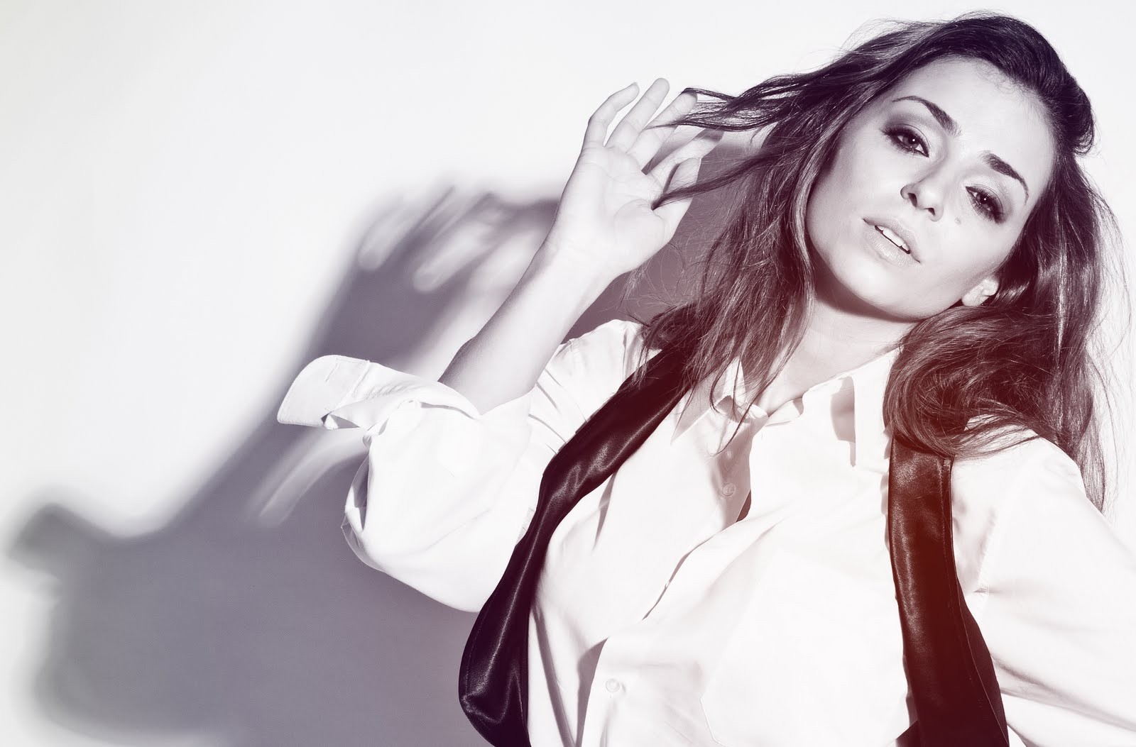 bílý, Černá, černobílý, model, portrét, brýle, Červené, fotografování, móda, vlasy, Osoba, kůže, Vanessa Martins, dívka, krása, oko, žena, dáma, fotografie, smysl, Černý a bílý, monochromatické fotografování, portrétní fotografie, focení