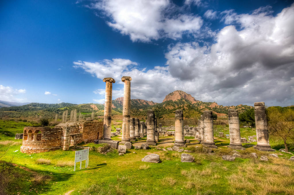 Masaustu Yolculuk Seyahat Bulut Tarih Doga Turkiye Tapinak Roma Harabe Arkeoloji Harabe Bulut Nakit Dokunun Sart Sardalya Turkei Arkeoloji Seyahat Manisa Yapmak Salihli Artemistap Na Armagan En Iyi Dijital Fotografcilik