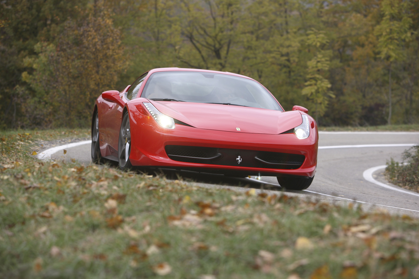 auto, vozidlo, sportovní auto, Ferrari, kupé, výkon auta, Ferrari 458, 458 Italia, 2012, netcarshow, netcar, obrázky vozidel, photo auto, superauto, pozemní vozidla, automobilového designu, automobilový exteriér, závodní auto, automobil make, luxusní vůz, nárazník, ferrari spa