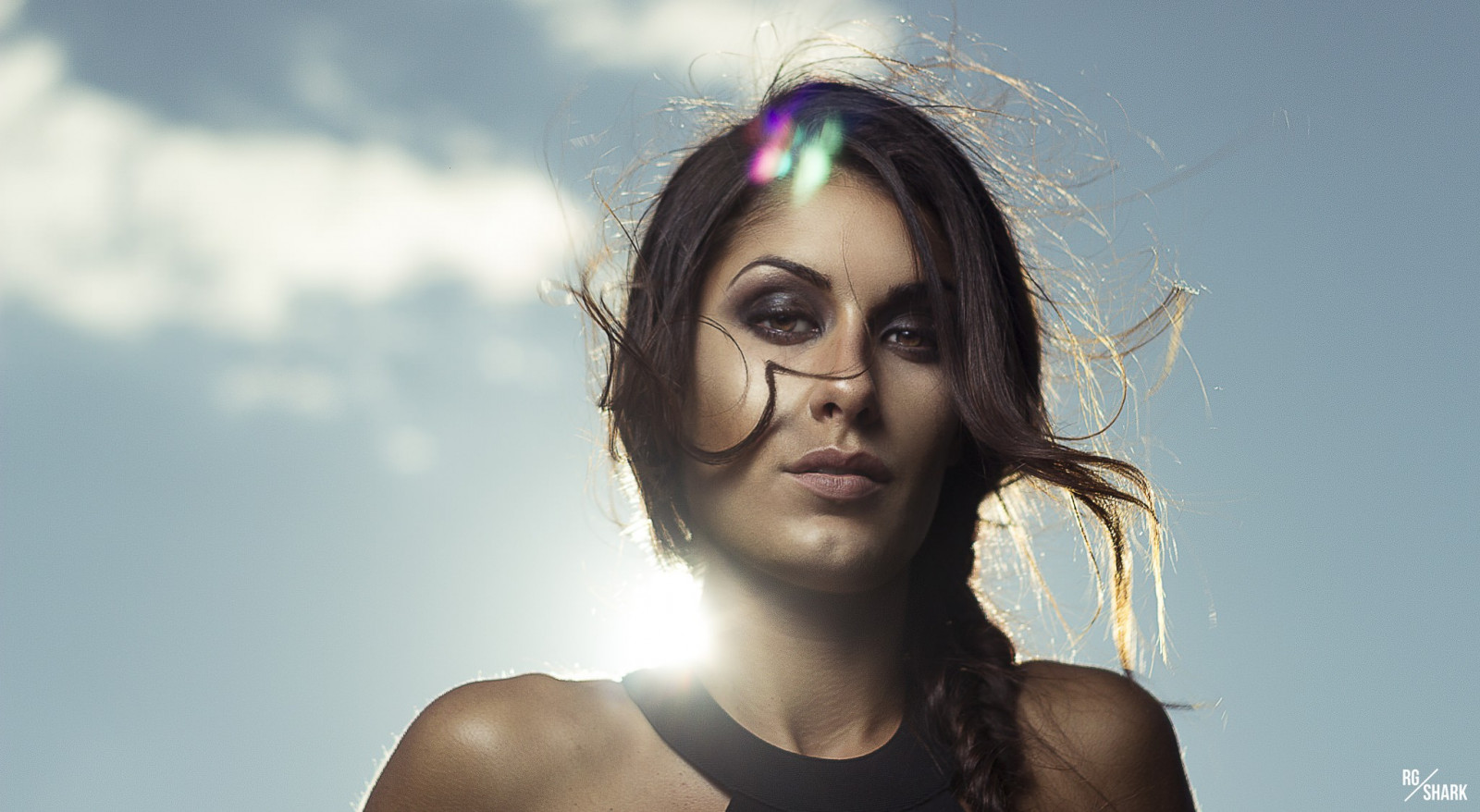 tvář, ženy, model, portrét, sluneční brýle, brýle, fotografování, modrý, móda, vlasy, emoce, Osoba, kůže, hlava, barva, dívka, krása, usměj se, oko, žena, dáma, zábava, fotografie, účes, portrétní fotografie, focení, mimika, vision care, orgán, brýlí