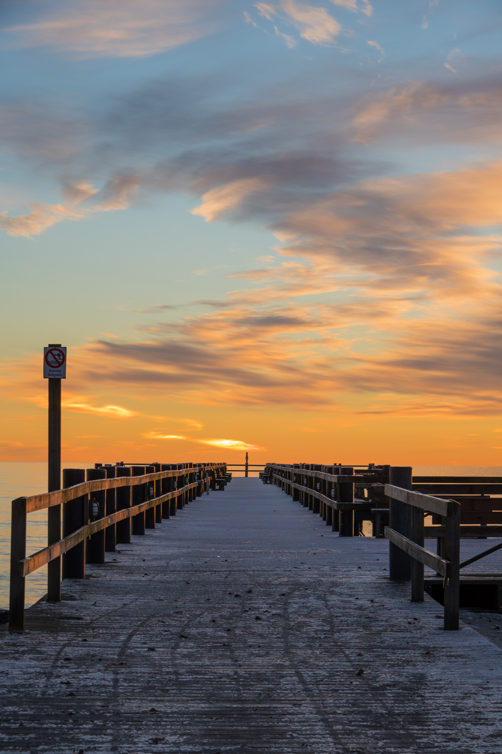 slunečnímu záření, západ slunce, moře, voda, odraz, nebe, zima, pláž, svítání, večer, ráno, pobřeží, slunce, horizont, molo, dok, soumrak, chodník, slunce, mrak, svítání, oceán, nebe, Brygga, solnedg ng, vatten, Vinter, hav, moln, exif modelu canoneos760d, geocountry, Kamera aby kánon, geocity, Model fotoaparátu canoneos760d, geostate, geolocation, EXIF čočka efs18200mmf3556is, exif aby kánon, EXIF isospeed 100, EXIF otvor 71, dalabadet, exif focallength 50mm, odlesk
