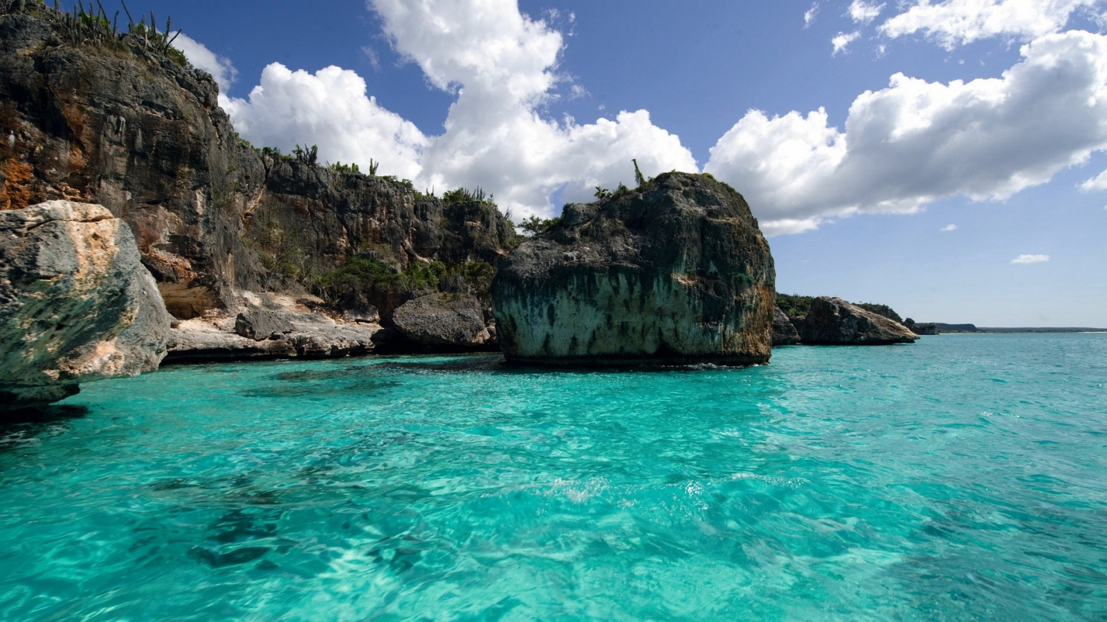 mare, baia, acqua, roccia, natura, nuvole, spiaggia, costa, scogliera, isola, laguna, mantellina, caraibico, Formazione, vacanza, Terreno, oceano, baia, isolotto, landform, caratteristica geografica, grotta marina
