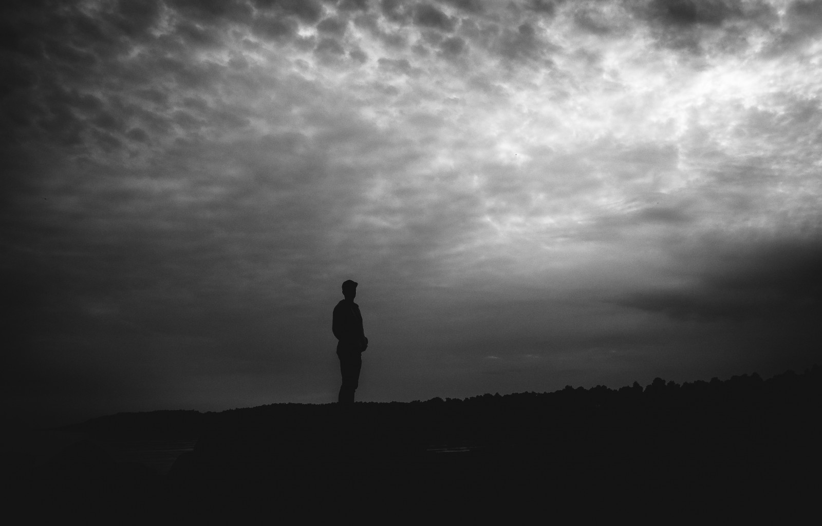 Černý a bílý, Černá bílá, kontrast, mraky, cloudsstormssunsetssunrises, pobřeží, země, Švédsko, nebe, letní, moře, pobřeží, venkovní, Olympus, oceán, černobílý, Halmstad, Halland, přístav, horizont