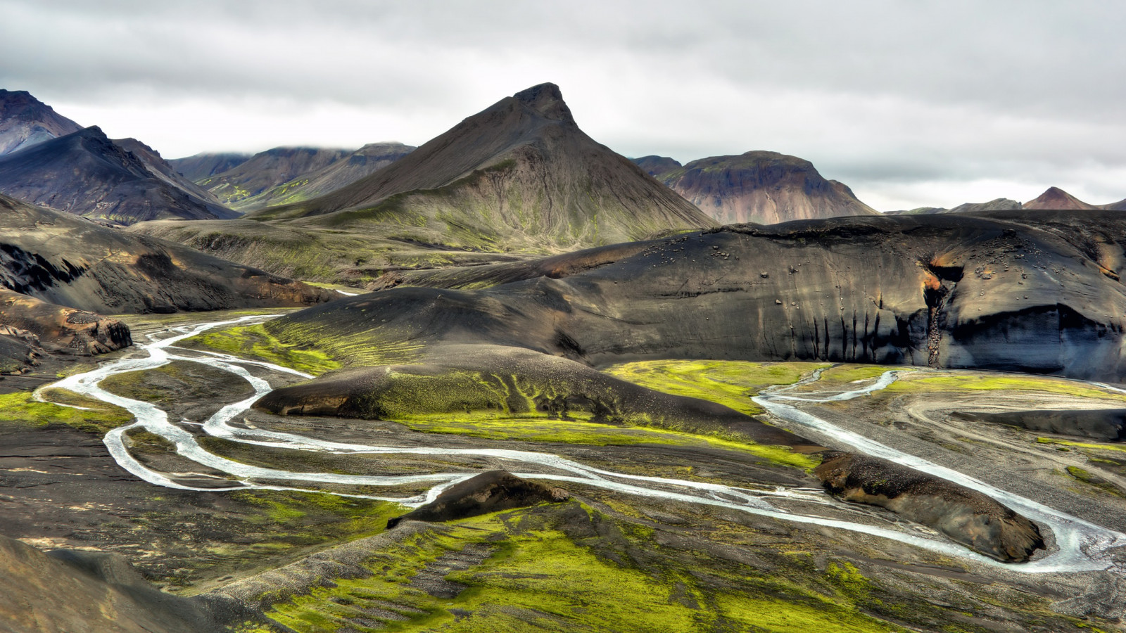 Landschaft, Berge, Hügel, See, Rock, Natur, Betrachtung, Wolken, Moos, Küste, Fluss, Nationalpark, Tal, Bergpass, Wildnis, Island, Strom, Alpen, Plateau, Grat, Terrain, Berg, Hochland, See, Geologie, Bergige landforms, Landform, geographische Eigenschaft, Luftaufnahmen, Gebirge, fiel, Ödland