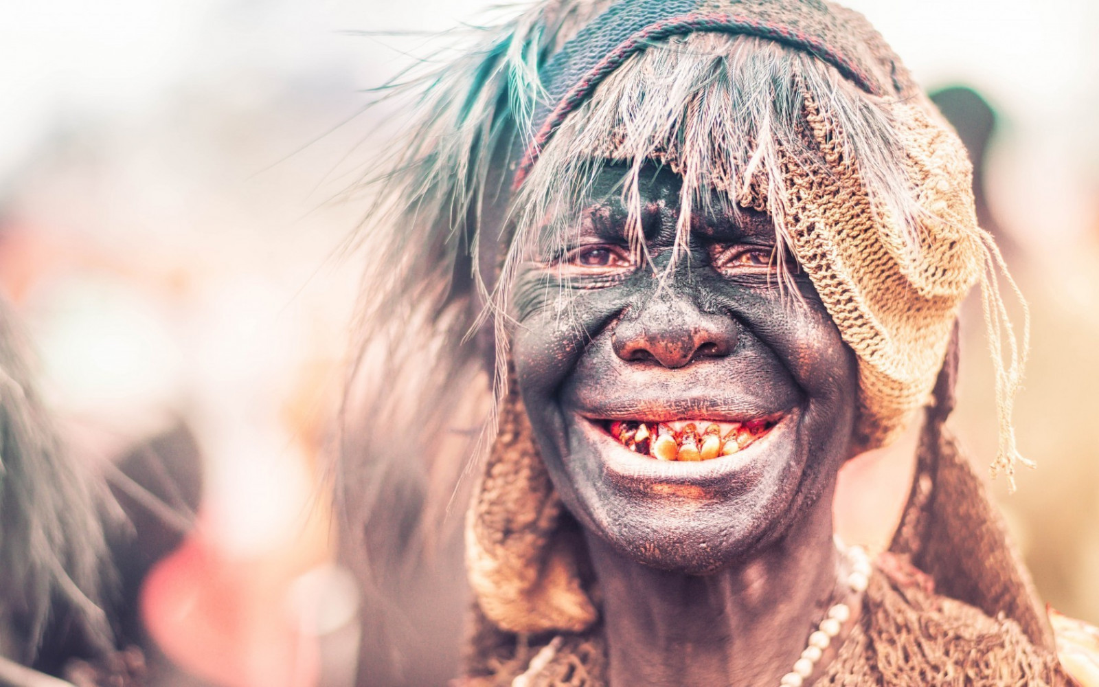 tvář, chrám, lidé, ženy, portrét, fotografování, emoce, oblečení, hlava, Papua-Nová Guinea, kmen, Karneval, barva, krása, usměj se, oko, festival, dáma, zábava, kostým, 1680x1050 px, mimika, zblízka