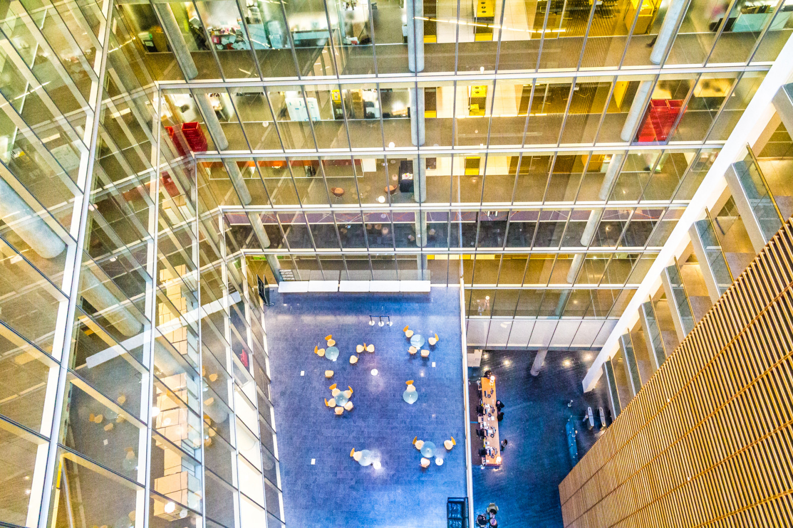 architektura, budova, Centrum volného času, volný čas, obchodní dům, denní osvětlení