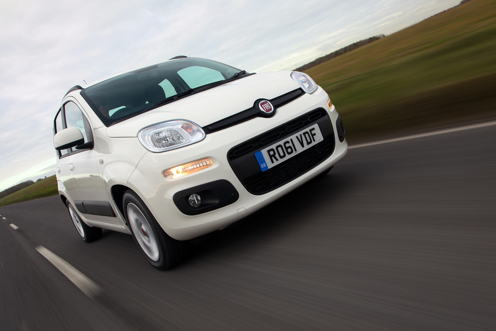 auto, veicolo, FIAT, netcarshow, netcar, immagini di auto, auto foto, 2014, versione Panda UK, ruota, veicoli terrestri, design automobilistico, esterno automobilistico, marca di automobile, auto di famiglia, paraurti, auto compatta, city ​​car
