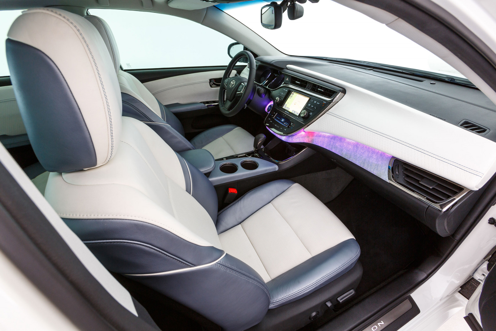 auto, vozidlo, Toyota, audi, sportovní auto, 2013, limuzína, netcarshow, netcar, obrázky vozidel, photo auto, Avalon White, pozemní vozidla, automobilový exteriér, automobil make, luxusní vůz, rodinný vůz, výkonné auto, městské auto, sportovní užitkové vozidlo, střední velikost auta, hybridní vozidlo