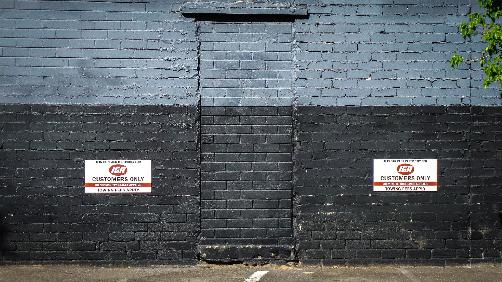 modrý, Červené, dva, bílý, Černá, strom, Cihlový, zelená, listy, čáry, podepsat, stěna, čas, namalovaný, parkoviště, Samsung, supermarket, olistění, vchod, pouze, Adelaide, parkoviště, omezit, prostory, překlad, zákazníci, rozmazaný, IgA, práh, Brickedup, 30 minut, theen, Towingfeesapply