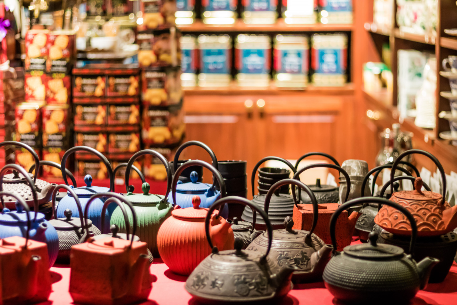 noc, Malmo, gatufoto, nightphotography, Natt, v noci, jídlo, exif modelu canoneos760d, geocountry, Kamera aby kánon, geocity, Model fotoaparátu canoneos760d, geostate, geolocation, exif aby kánon, exif isospeed 1600, exif focallength 50mm, EXIF ef50mmf18stm čočka, EXIF otvor 18, streetphotography, nattfotografering, displaywindow, skyltf nster