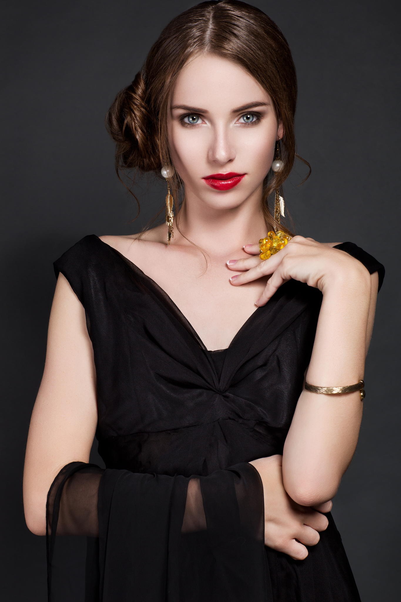 Kvinder, 500px, model, portræt, langt hår, fotografering, sanger, kjole, sort hår, mode, hår, tøj, supermodel, Karen Paige, Megan Coffey, skønhed, øje, dame, hals, frisure, kjole, portrætfotografering, Photo shoot, brunt hår, nøgenmodel, menneskelige legeme, cocktail kjole, lille sort kjole, formelle slid