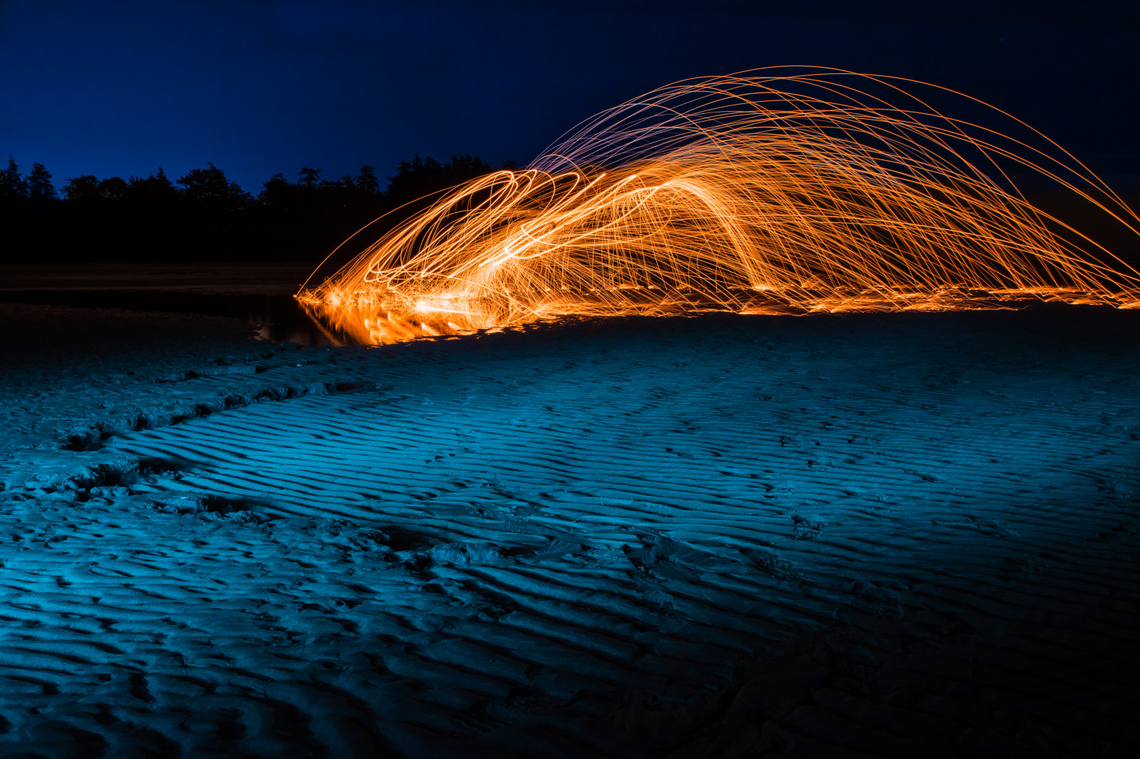 Britská Kolumbie, graveyardworker, lightpainting, oceán, hra stínů, abstraktní, UMĚNÍ, míč, pláž, Kanada, barvy, kupole, světlo, Lightart, lightsculpture, Lightscape, longexposure, lpwalliance, noc, nightlights, nightphotography, noční scéna, koule, Tichý oceán, paintingwithlight, psychedelic, odraz, písek, Shadowpeople, trippy, voda, Whittys, Whittyslagoon, jiskra, jiskry, předení, Ocelová vlna, vlna, Sparkwave