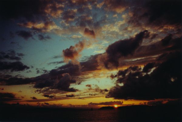 sunlight,sunset,sea,nature,sky,clouds