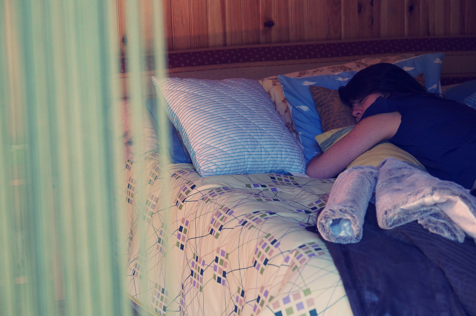 starý, dovolená, Dům, dívka, pole, Skála, venkovský, 50mm, venkov, postel, slepý, spát, Sony, polštář, duben, odpočinek, izolace, F3, 75mm, nex, sel50f18