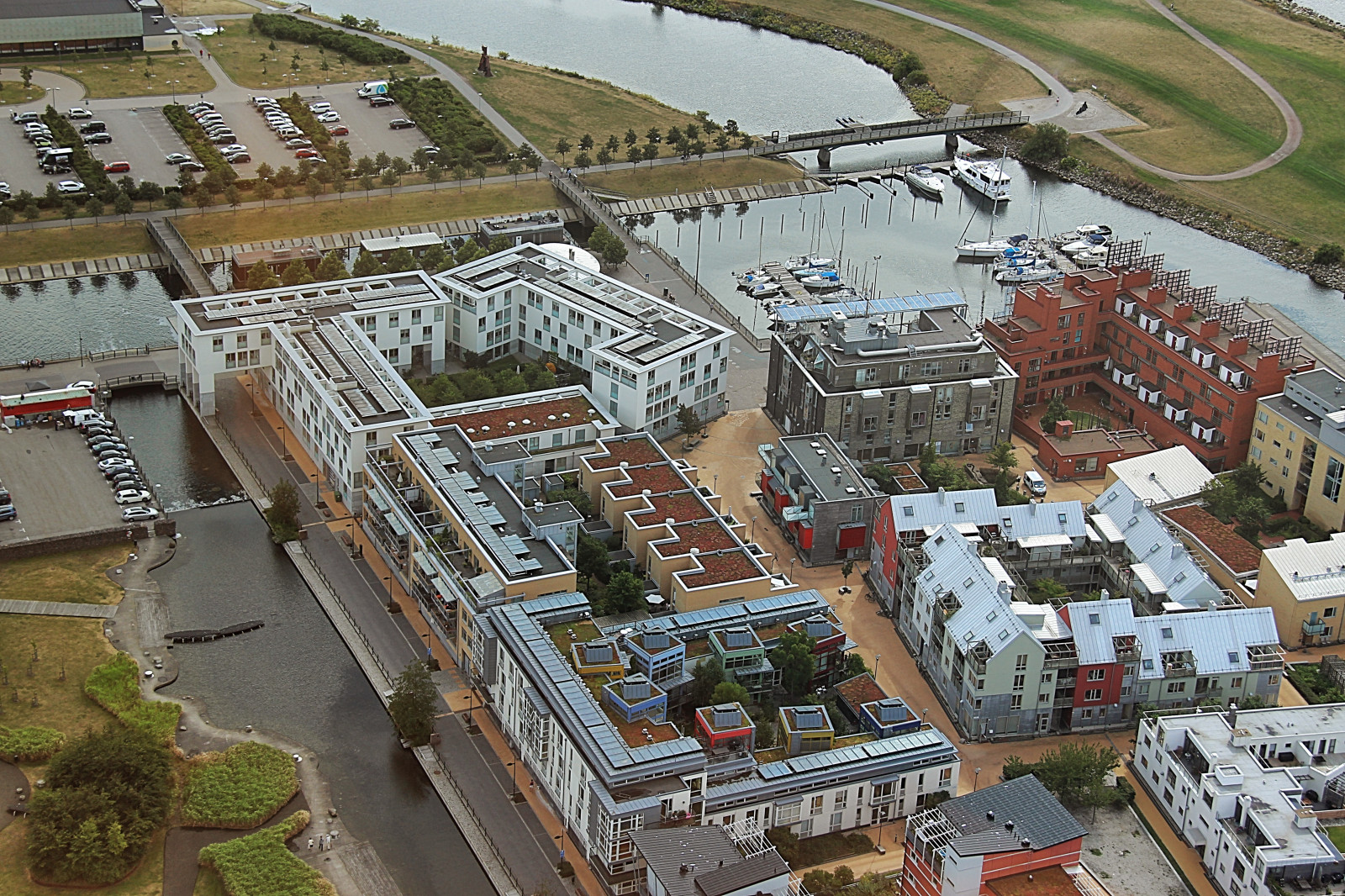 město, panoráma města, Kánon, město, ptačí perspektivy, náměstí, stadión, doprava, struktura, aréna, centrum, Pohled, výše, Malmo, domy, canon100, fromeabove, visitingturningtorso, předměstí, urban area, Metropolitní oblast, lidské osídlení, sousedství, obytný prostor, sportovní dějiště, panelový dům, letecké snímkování, urbanismus