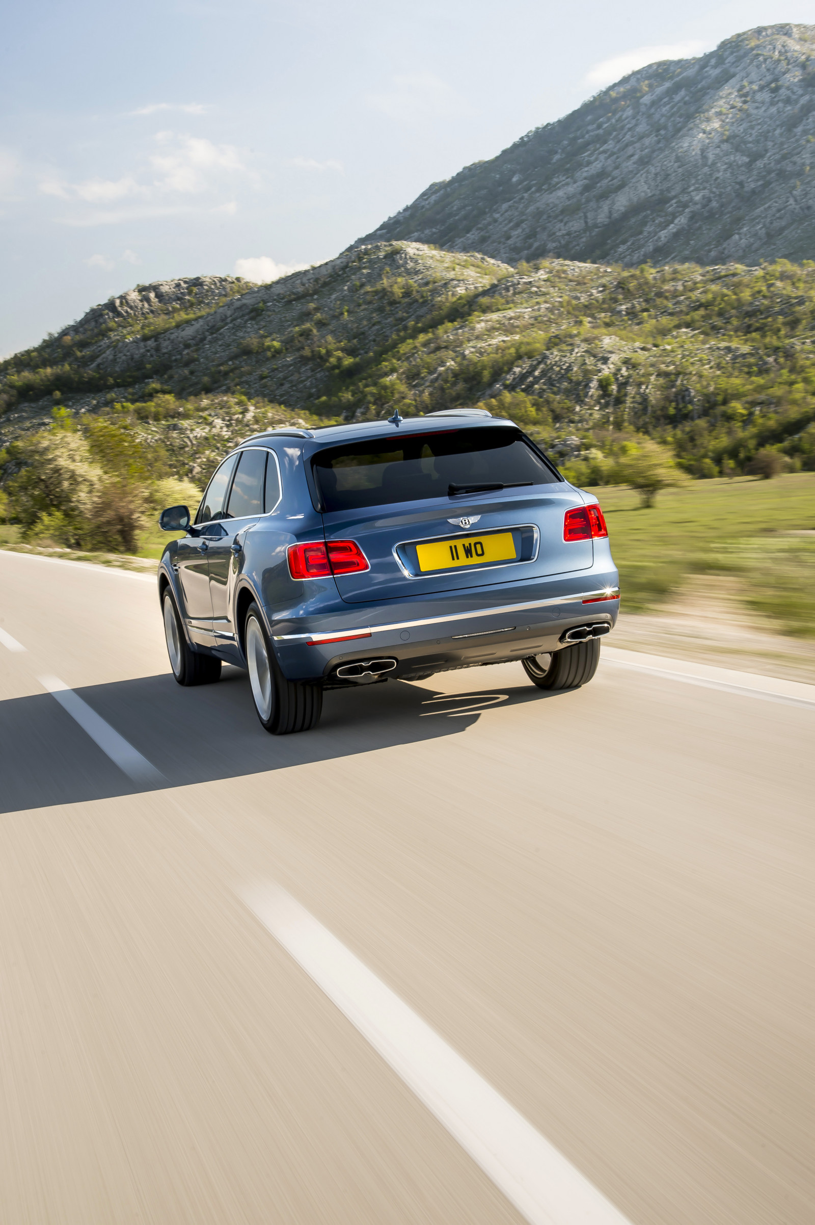 auto, vozidlo, sportovní auto, Bentley, závodění, řidičský, výkon auta, netcarshow, netcar, obrázky vozidel, photo auto, 2016, Bentayga diesel, pozemní vozidla, automobilového designu, závodní auto, automobil make, luxusní vůz, závodiště, auto závodní