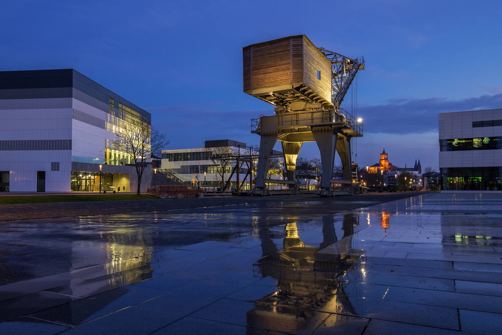 město, panoráma města, noc, architektura, odraz, panoráma, mrakodrap, večer, věž, soumrak, centrum, zakalený, mezník, sonnenuntergang, wasser, langzeitbelichtung, mraky, Snímek obrazovky, Kleve, spiegelung, Niederrhein, urban area, turistická atrakce, rheinwaal