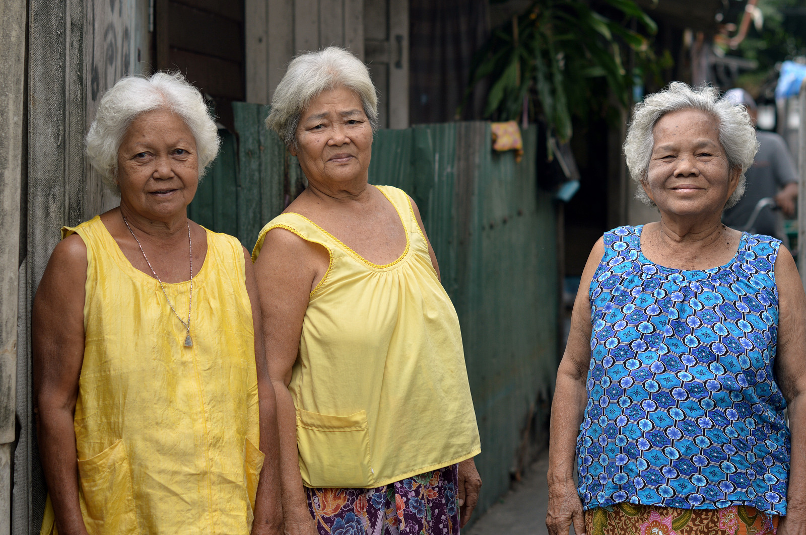 chrám, bílý, žlutý, vlasy, Nikon, Thajsko, Bangkok, halenky, dívka, usměj se, žena, zábava, tři, portréty, Khlong, Thanon, Bangkhen, D3200, rekreace, starší občan, babičky