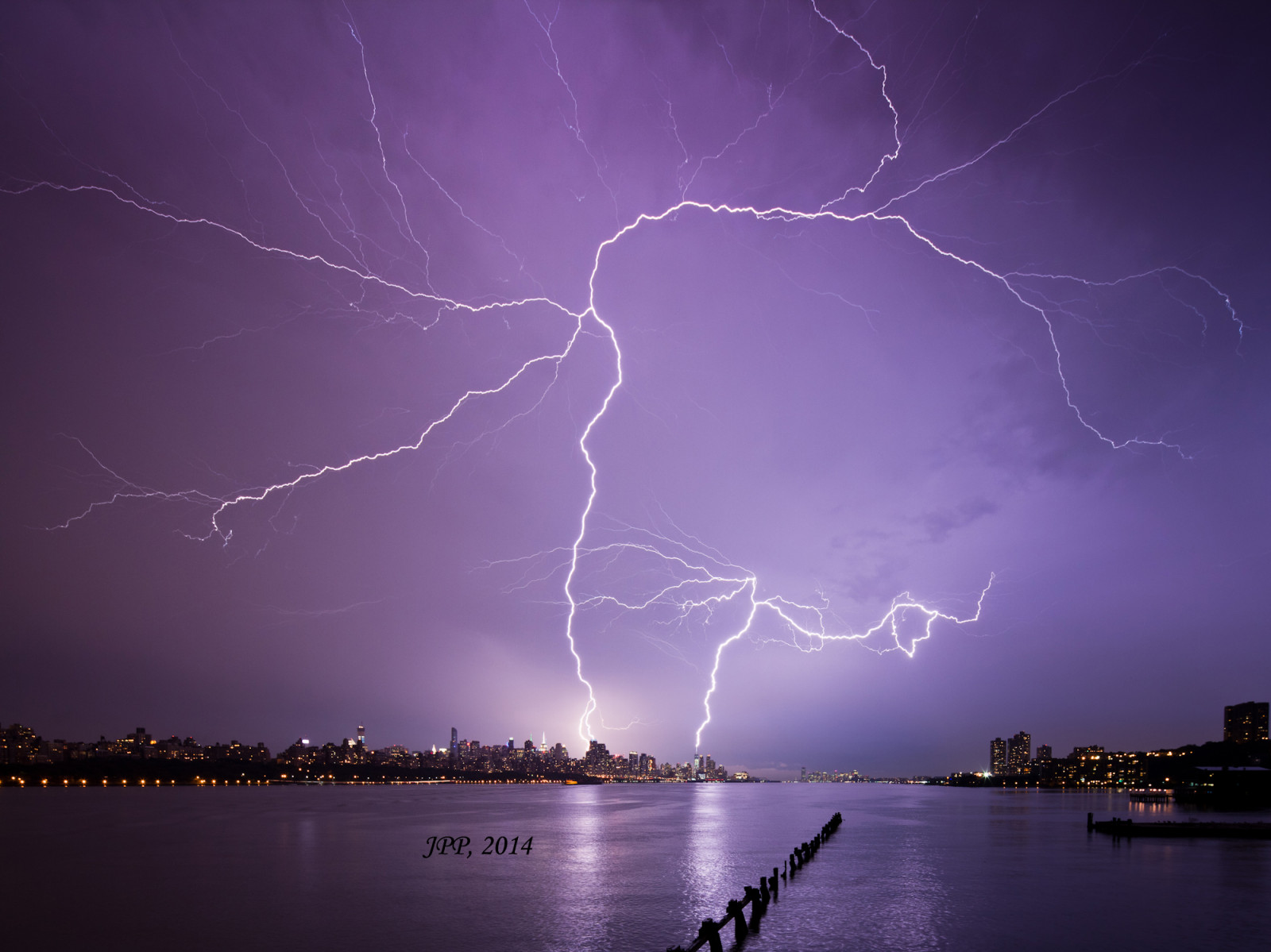 Blesk, bouřka, panoráma, hrom, stávka, Šroub, 2014, počasí, bouřka, Hudson, nyc, červenec, v noci, jasonpierce, jasonpiercephotography, JPP, udeřil, libertyrealty, stormlapse