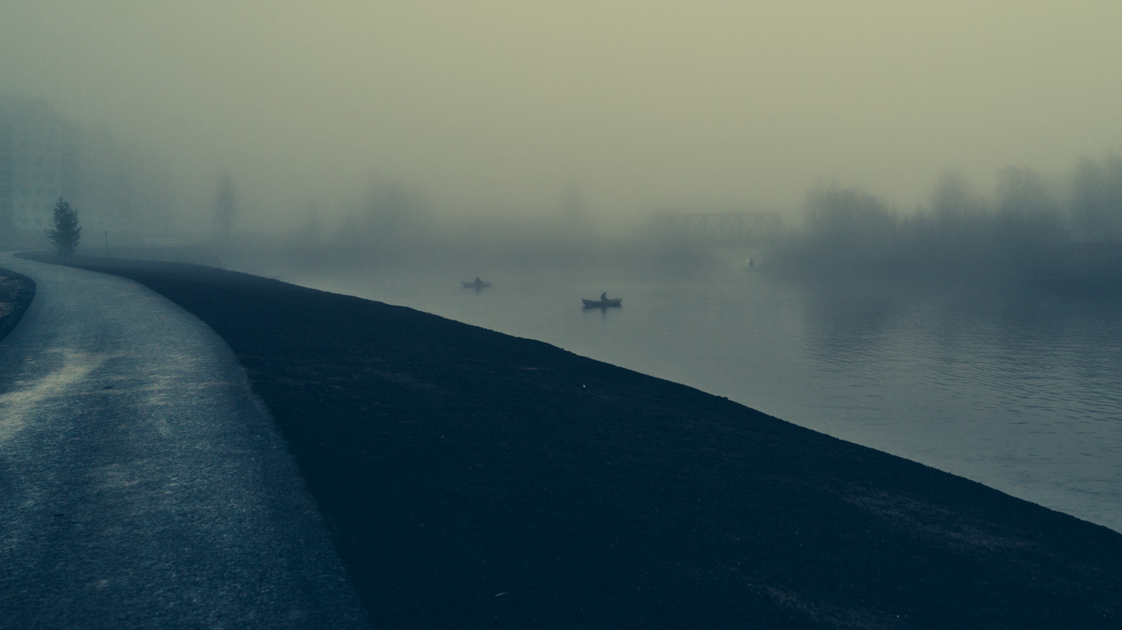 slunečnímu záření, krajina, moře, rybáři, jezero, voda, nebe, zima, silnice, uklidnit, večer, ráno, mlha, řeka, horizont, Sony, atmosféra, zmrazení, RX1R, opar, strom, stíny, mlha, ještě pořád, svítání, lodě, řádek, Trojzubec, nádrž, jezero, vodní, Atmosféra Země, jev