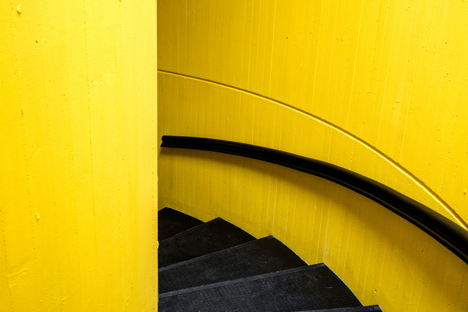 Wallpaper black, yellow, stairs, colours, mandriapix 4592x3064