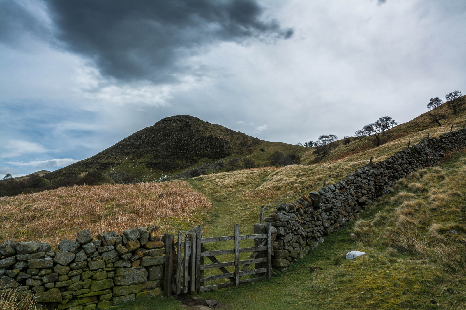 parkere, kamera, ny, gammel, UK, blå, lys, himmel, orange, sne, mand, grøn, natur, Mark, gul, skyer, digital, landdistrikterne, hegn, linse, landskab, uden for, forår, Nikon, udsættelse, smuk, udendørs, snedækket, distrikt, Derbyshire, peakdistrict, store, natur, spids, scene, ryg, national, April, felter, tor, NIKKOR, sti, stil, forår, catandfiddle, imagesofengland