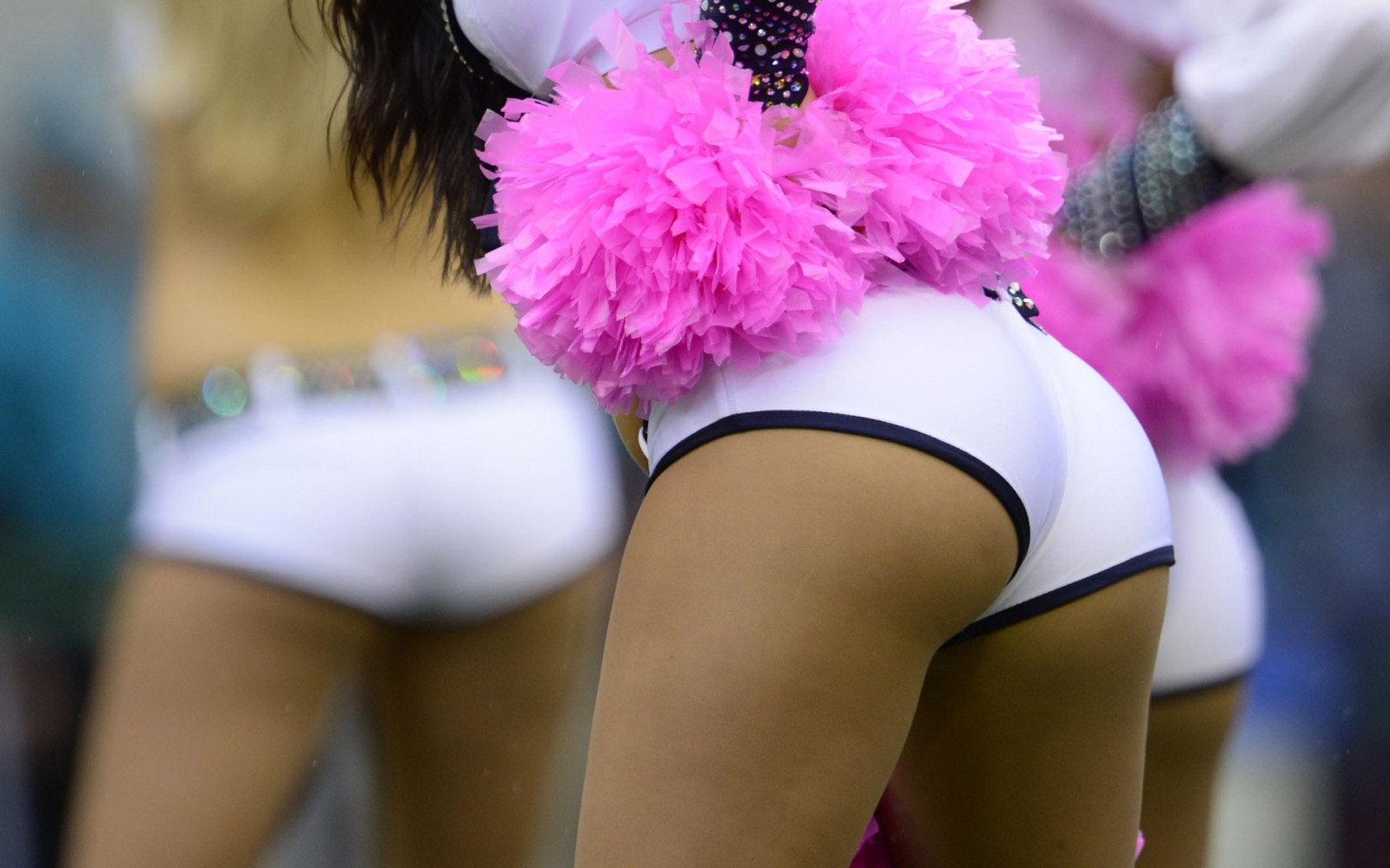 Wallpaper women outdoors, depth of field, ass, shorts, skinny