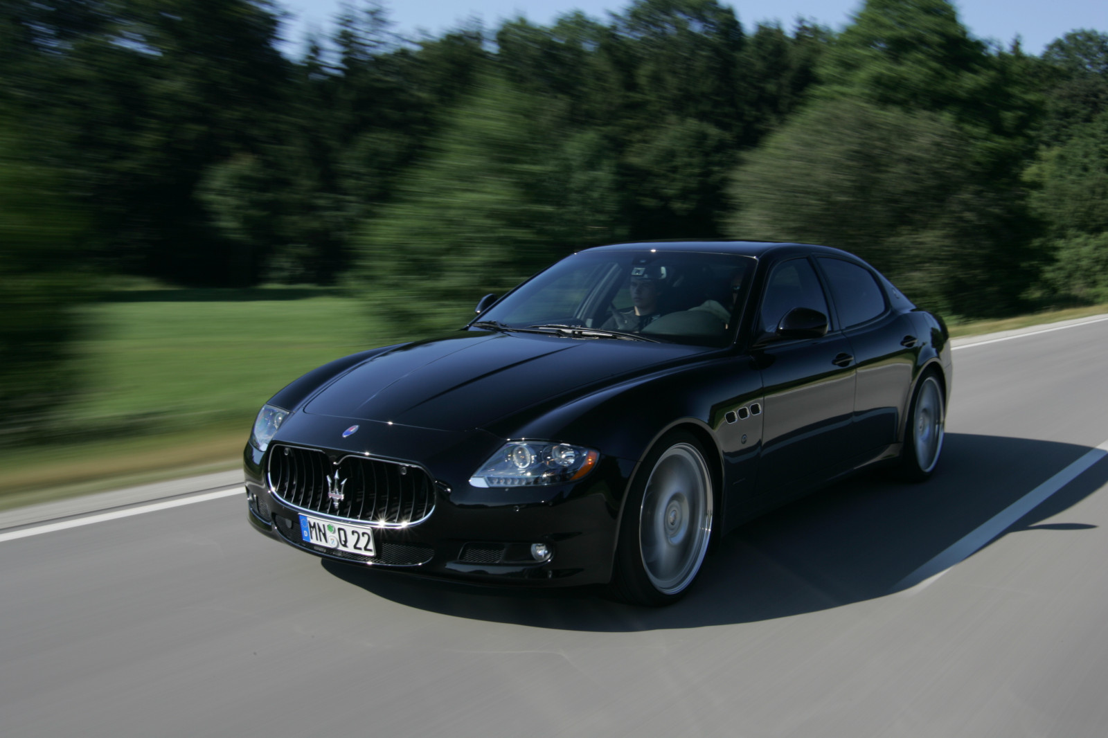 auto, BMW, vozidlo, sportovní auto, Maserati, výkon auta, limuzína, 2012, netcarshow, netcar, obrázky vozidel, photo auto, kolo, Quattroporte GTS od Novitec Tridente, superauto, pozemní vozidla, automobilového designu, automobilový exteriér, automobil make, luxusní vůz, nárazník, osobní luxusní automobil, výkonné auto, Maserati Quattroporte