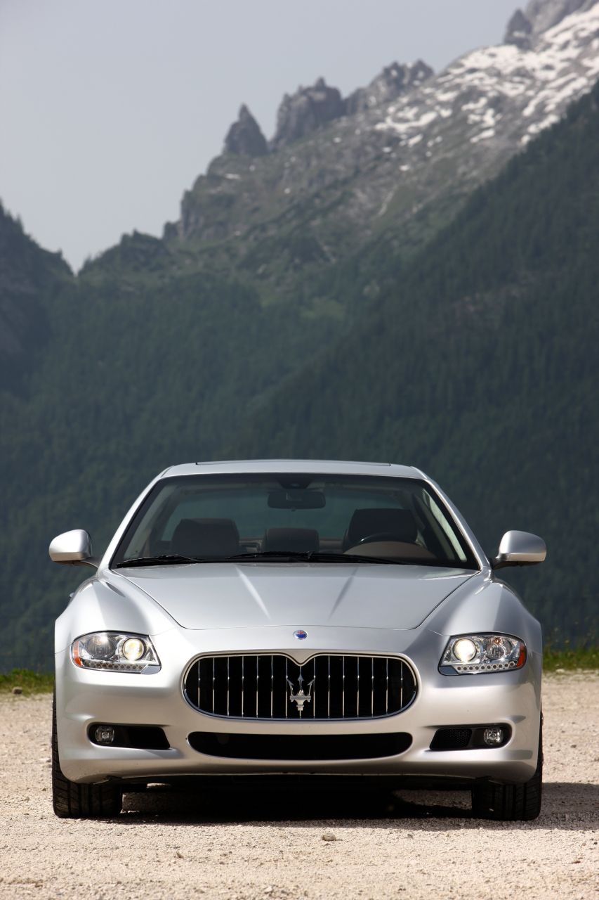 auto, BMW, vozidlo, Maserati, výkon auta, limuzína, netcarshow, netcar, obrázky vozidel, photo auto, 2011, kolo, Quattroporte, superauto, pozemní vozidla, automobilového designu, automobilový exteriér, automobil make, luxusní vůz, nárazník, osobní luxusní automobil, výkonné auto, Maserati Quattroporte