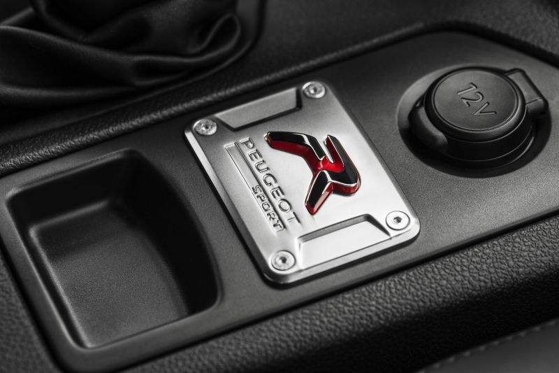 auto, vozidlo, sportovní auto, peugeot, audi, volant auto, vozidlo, sportovní auto, peugeot, audi, volant