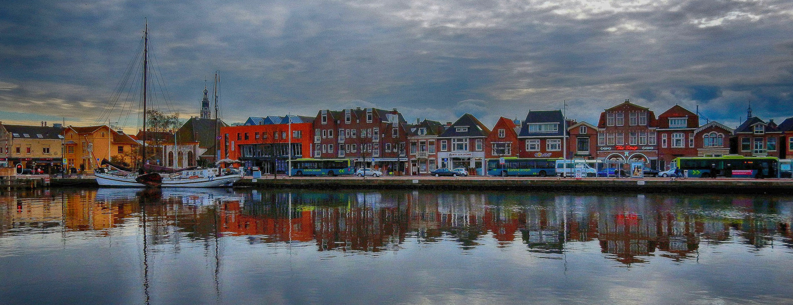 odraz, vodní, voda, nebe, přístav, město, město, Marina, večer, panoráma města, kanál, turistická atrakce, řeka, přístav, kanál, mrak, dok, Dům, panoráma, banka