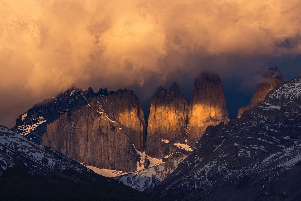 landskab, solnedgang, natur, sne, skyer, solopgang, snedækket peak, aften, morgen, tåge, klint, ødemark, Chile, skumring, Alperne, Torres del Paine, topmøde, Sky, bjerg, vejr, daggry, atmosfærisk fænomen, bjergrige landskabsformer, landskabsform, geografisk funktion, geologisk fænomen, bjergkæde, 1280x855 px