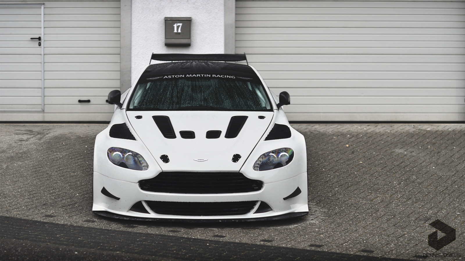 bílý, Černá, Photoshop, auto, vozidlo, silnice, fotografování, Německo, kapuce, technika, Nikon, sportovní auto, pneumatika, Vytrvalost, jaro, kupé, výkon auta, Hardware, Nurburgring, limuzína, 2014, 50mm, D7000, kolo, uhlíkové vlákno, dráha, okraj, aston, Martin, superauto, Nürburg, závodní auto, výhoda, motorsport, automotive, Nordschleife, sportovní auto, v12, lehká váha, Aston Martin, zwart, vtip, automobilového designu, automobilový exteriér, závodní auto, luxusní vůz, rodinný vůz, nárazník, kompaktní vůz, motorové vozidlo, automotive pneumatiky, osobní luxusní automobil, výkonné auto, městské auto, střední velikost auta, auto part, Duitsland, v plné velikosti vůz, GT4, Dennis, Meijs, dennisvdmeijs, touristenfahrt, ringtool, tracktool, wwwdennisvdmeijsnl, přítlak, automotive Lighting, automotive wheel system