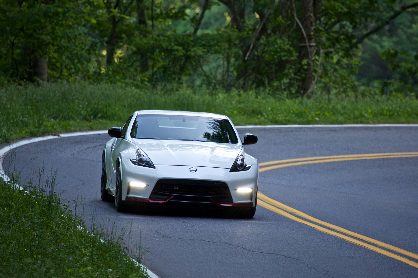 รถ, ยานพาหนะ, Nissan, รถสปอร์ต, Nissan GT R, รถเก๋ง, ประสิทธิภาพรถ, Lexus LFA, netcarshow, netcar, ภาพรถยนต์, ภาพรถ, 2016, ล้อ, 370Z Nismo, ซูเปอร์คาร์, ยานพาหนะบก, การออกแบบยานยนต์, ภายนอกยานยนต์, รถยนต์ทำ, รถหรู