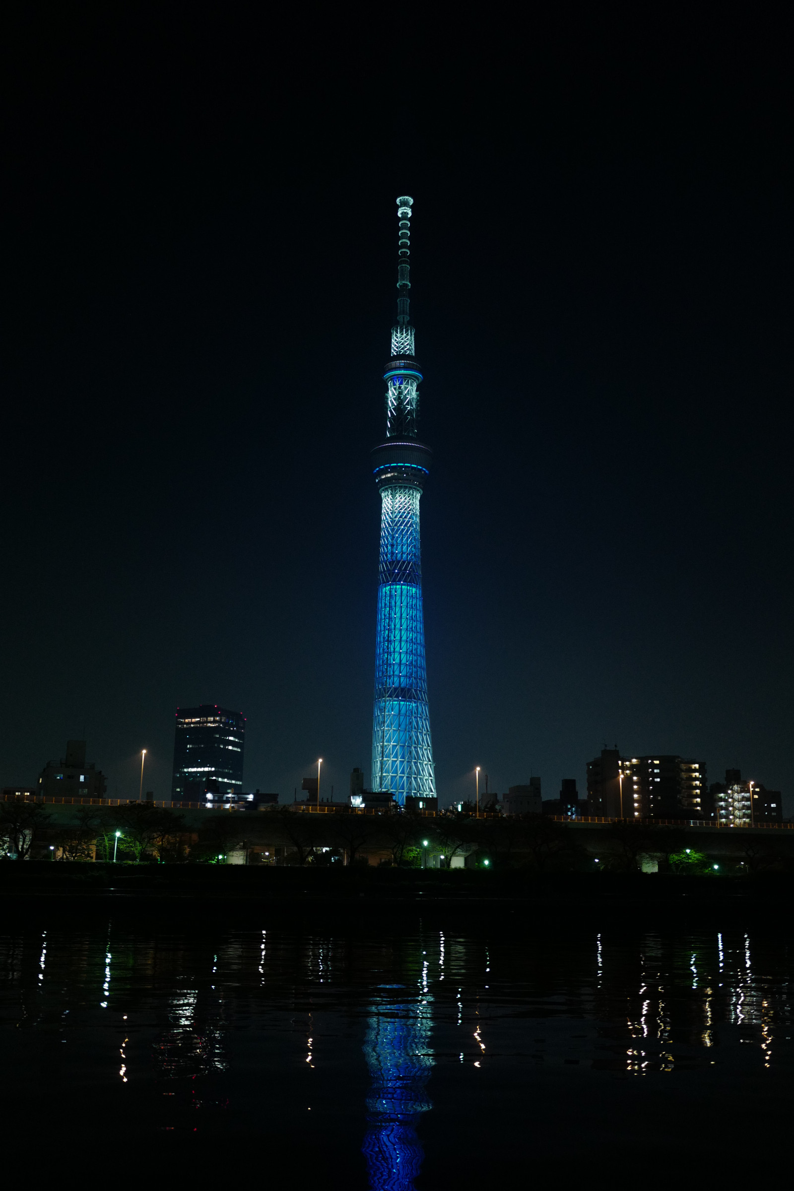 Giappone, città, paesaggio urbano, notte, architettura, riflessione, orizzonte, grattacielo, sera, Torre, orizzonte, crepuscolo, Leica, metropoli, Tokyo, Jp, Skytree, leggero, illuminato, illuminazione, 70, oscurità, punto di riferimento, Tokyo Sky Tree, Summilux, leicaq, summilux1728, q, 1728, turntheworldunblue, atmosfera della terra, area metropolitana, insediamento umano