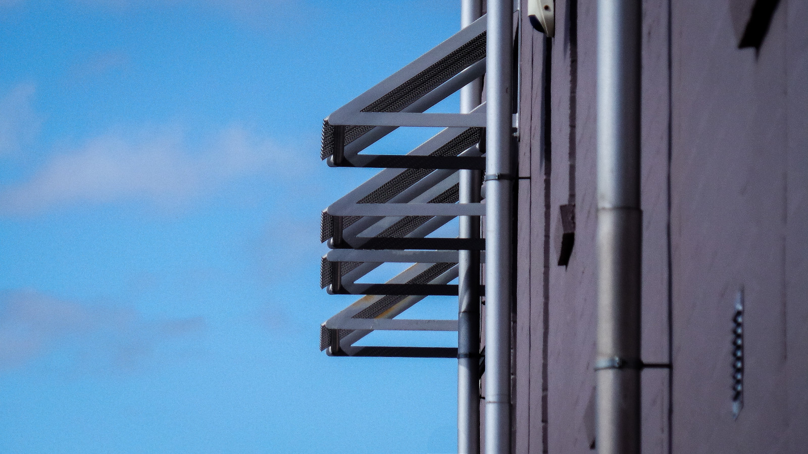 nebe, architektura, struktura, budova, čára, fasáda, okno, úhel, mrak, public utility, denní osvětlení, kov, sklenka