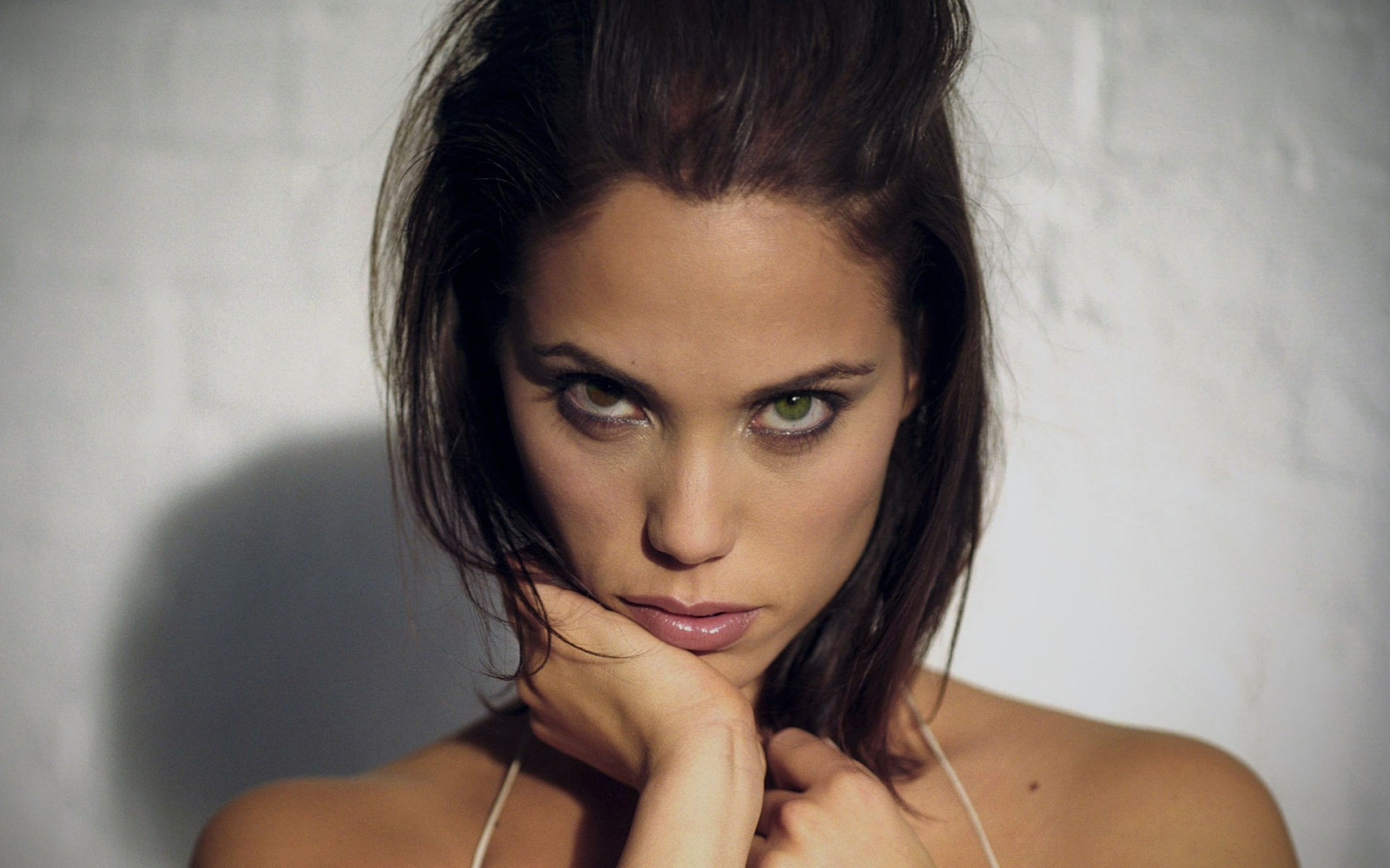 tvář, ženy, model, portrét, oči, dlouhé vlasy, bruneta, při pohledu na diváka, zelené oči, fotografování, černé vlasy, rty, vlasy, pusa, Osoba, kůže, hlava, supermodelka, dívka, krása, oko, účes, portrétní fotografie, focení, hnědé vlasy, umění model, Lidské tělo, orgán, zblízka