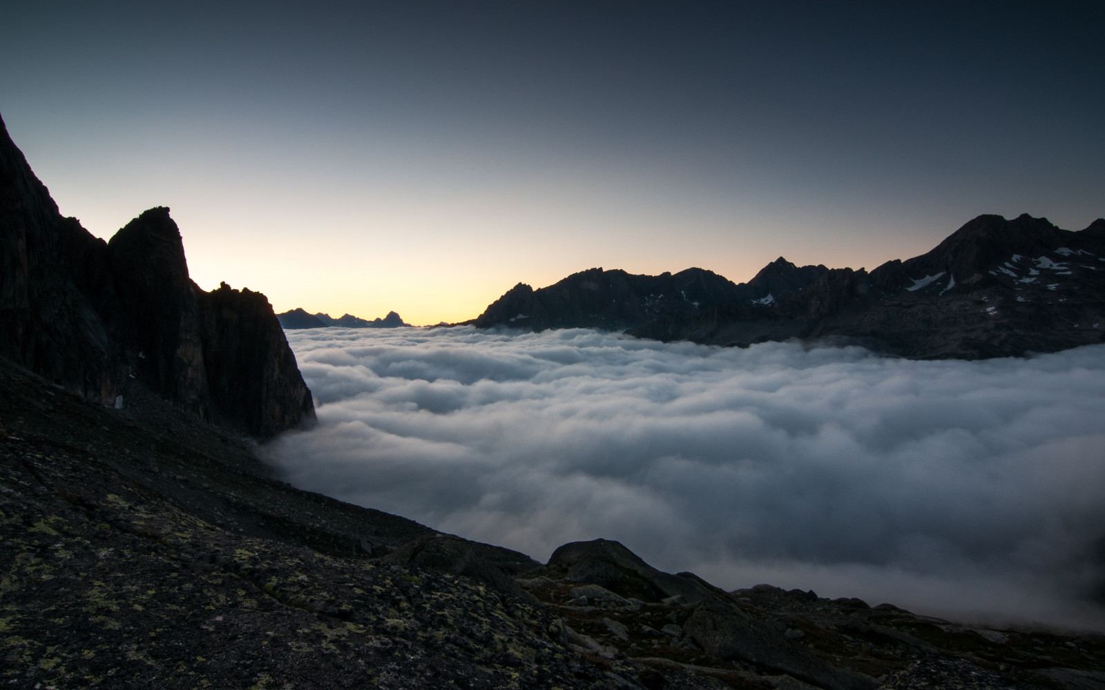 krajina, západ slunce, kopec, jezero, Skála, Příroda, odraz, sníh, svítání, ráno, fjord, divočina, soumrak, Alpy, vrcholek, hřbet, mrak, hora, počasí, svítání, 3840x2400 px, jezero, atmosférický jev, horských reliéf, landform, geografický rys, pohoří