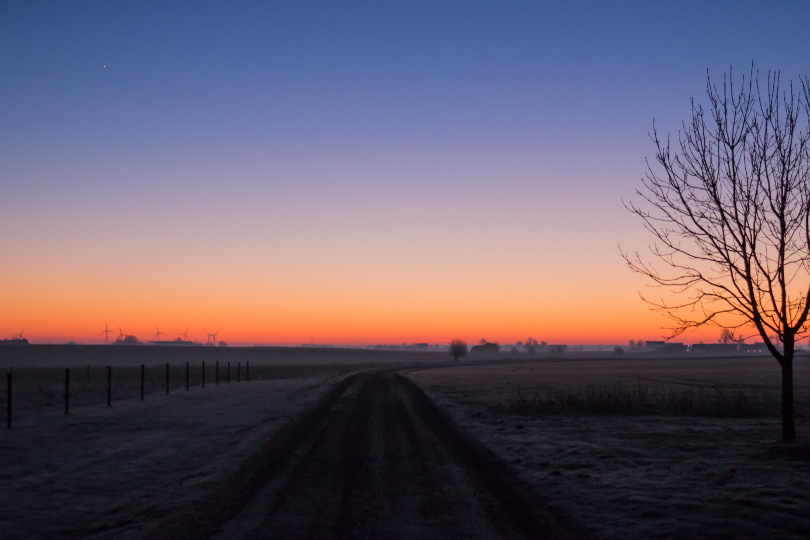 slunečnímu záření, krajina, západ slunce, nebe, pole, svítání, večer, ráno, slunce, horizont, soumrak, slunce, mrak, svítání, nebe, venkov, landsbygd, soluppg ng, landskap, gryning, morgon, prostý, prérie, přírodní prostředí, atmosférický jev, odlesk