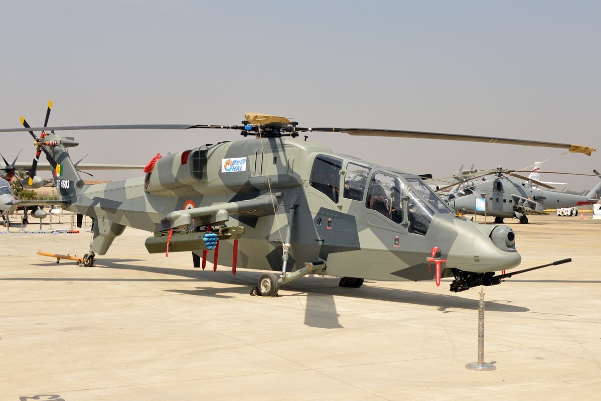 vozidlo, letoun, letadlo, válečný, vojenská letadla, letectvo, HAL Light Combat Helicopter LCH, Mil Mi 24, letectví, helikoptéra, Atmosféra Země, stíhací letoun, rotorcraft, vojenský vrtulník